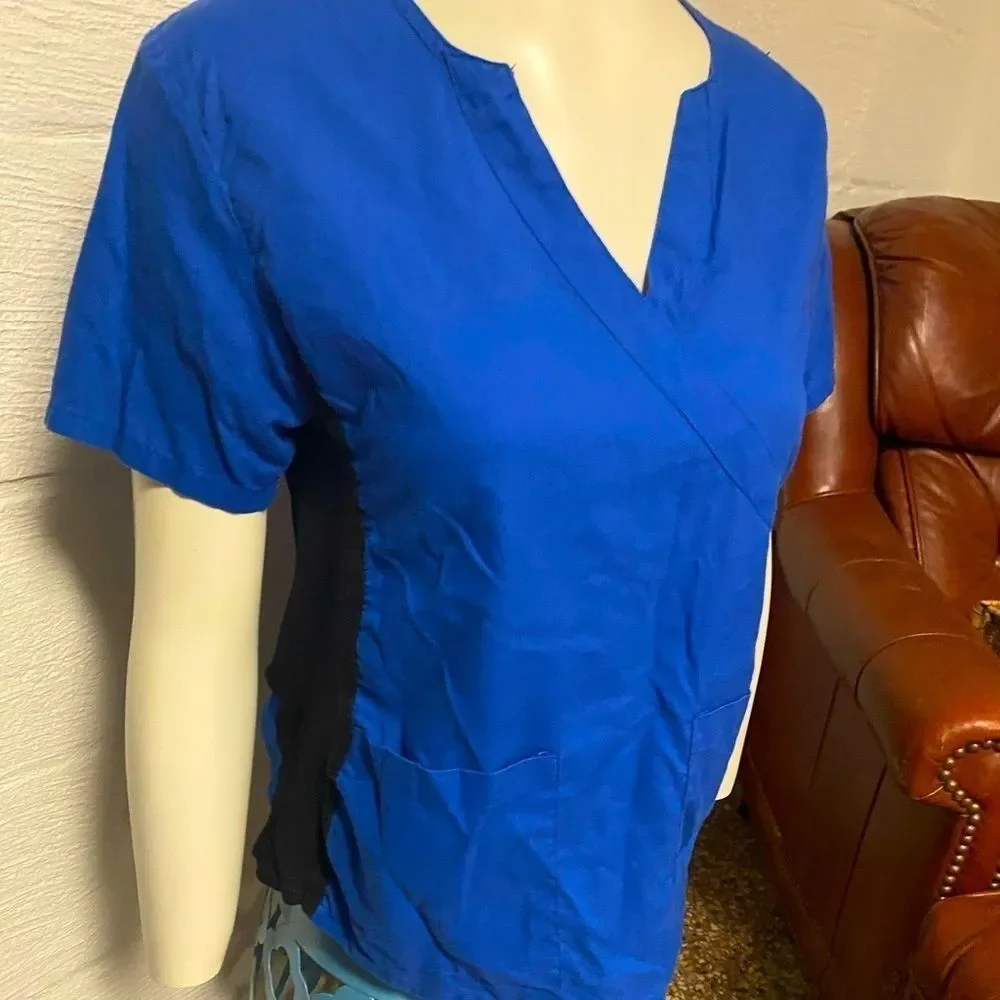 Scrub top - Picture 2 of 4